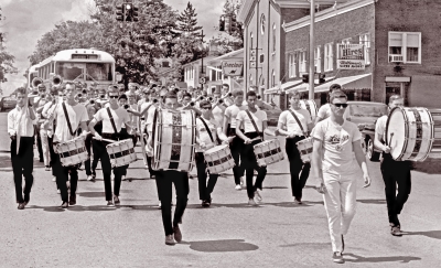 Toronto Optimists doing a parade in their street clothes (LeRoy, NY, 1967)
Submitted by Phil Hennings
Keywords: 1967