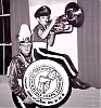 Filename=frans_with_bantam_kid_on_drum_v2c.jpg
Filesize=531KiB
Dimensions=2000x2133
Date added=Jun 10, 2022 frans_with_bantam_kid_on_drum_v2c.jpg